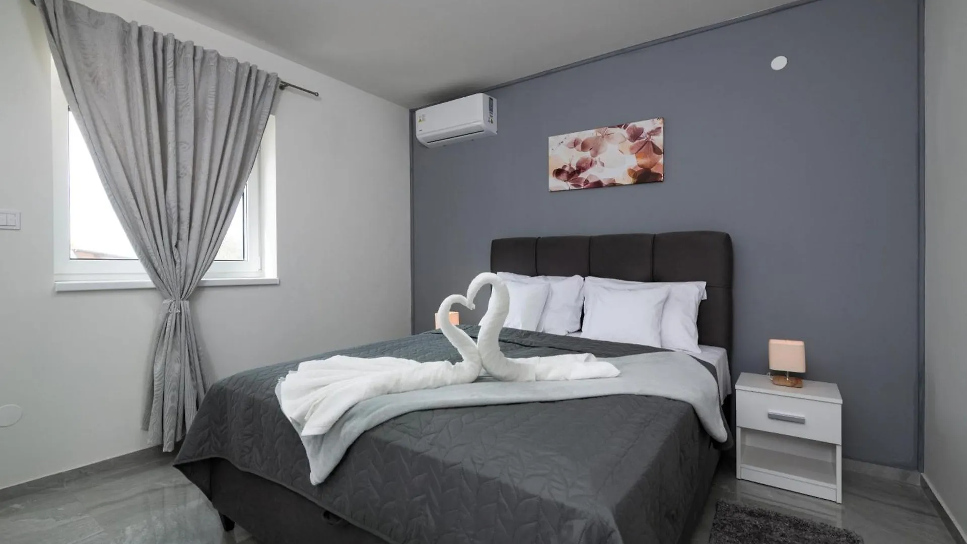 Apartments Villa Lili Near The Beach Porec