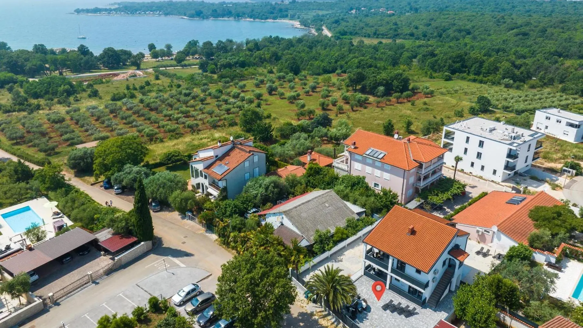 Apartments Villa Lili Near The Beach Porec 0*,
