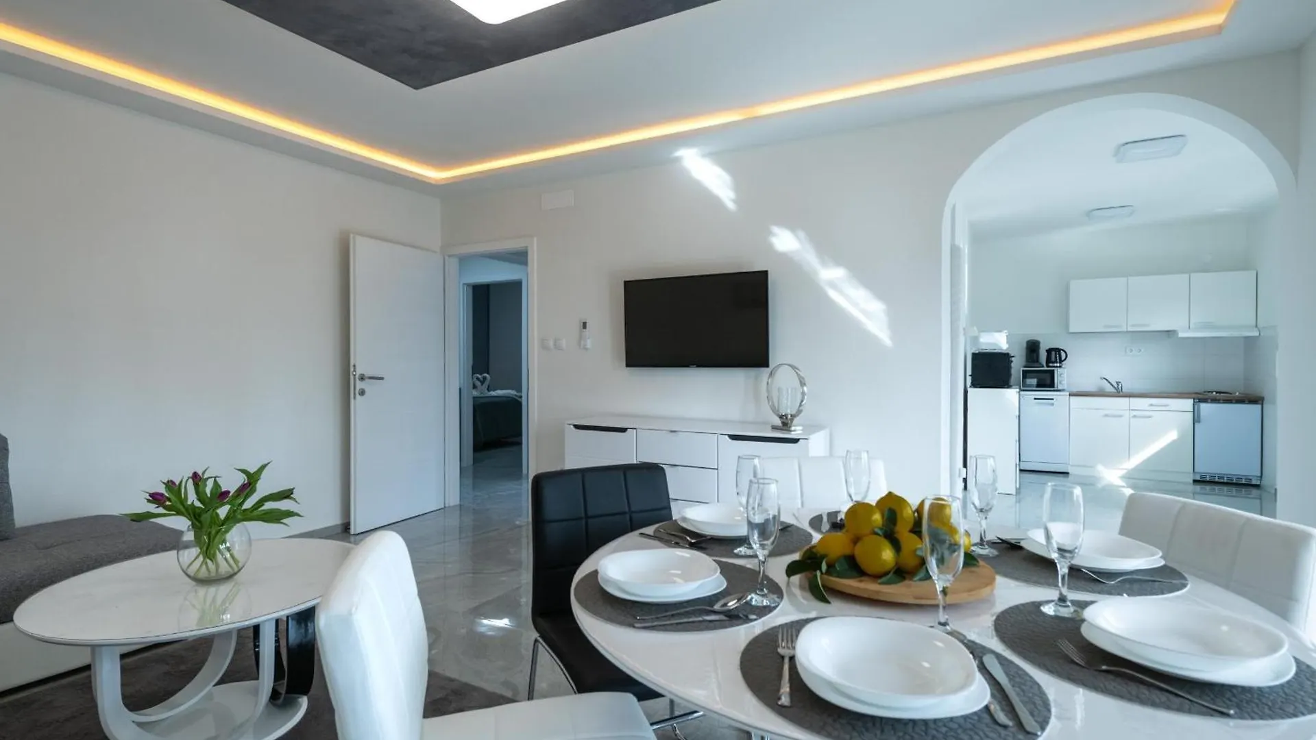 Apartments Villa Lili Near The Beach Porec 0*,