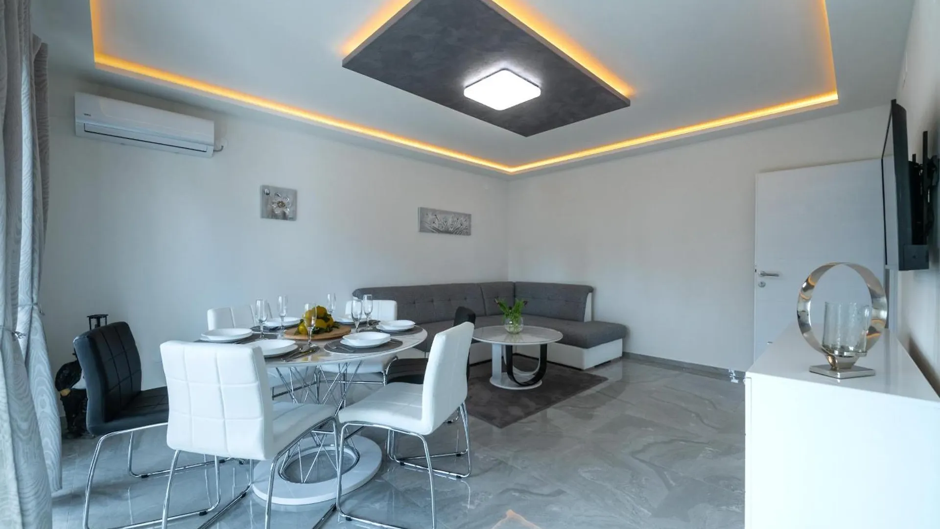 Apartments Villa Lili Near The Beach Porec