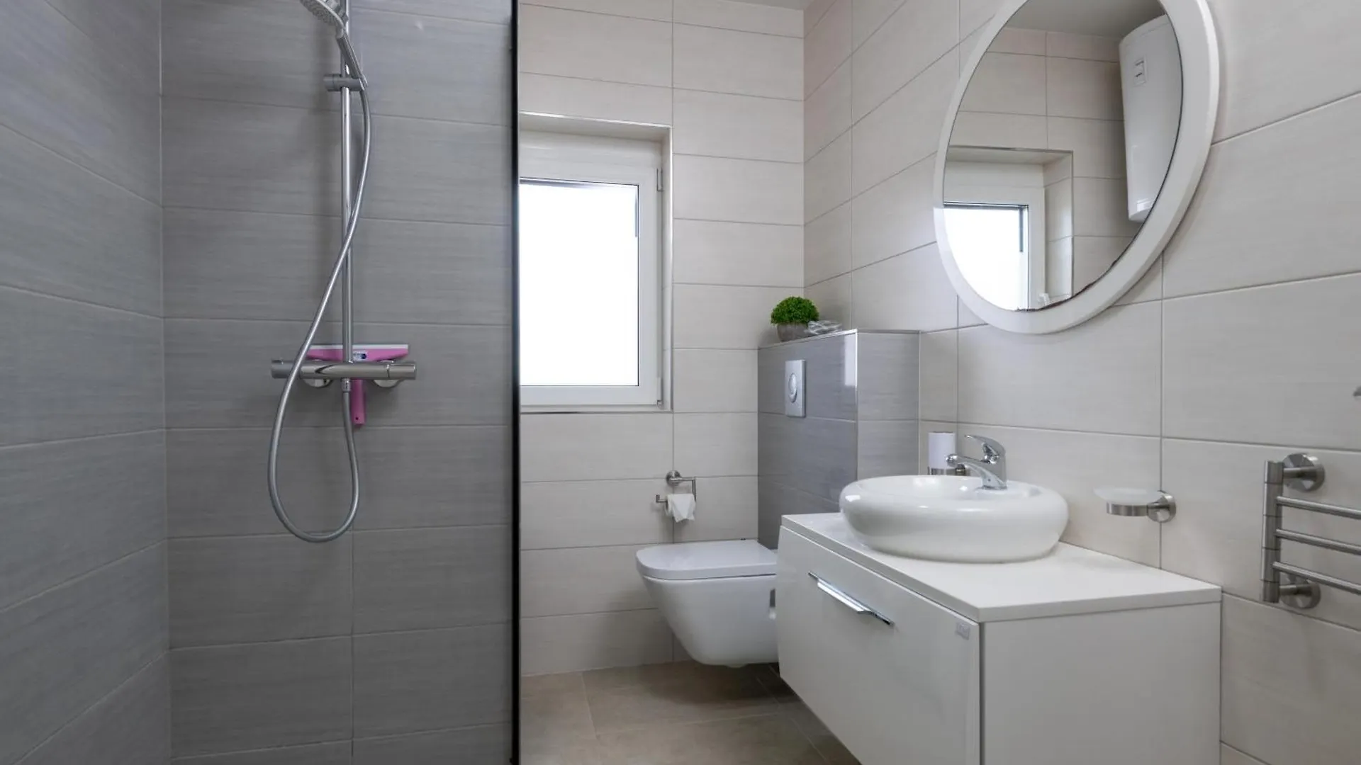 Apartments Villa Lili Near The Beach Porec